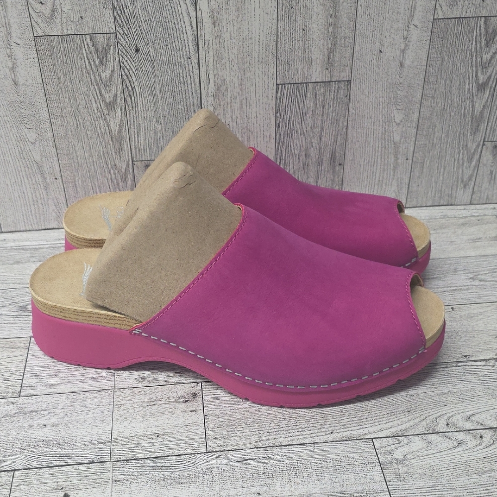 Dansko Vibrant Pink Women's Mules